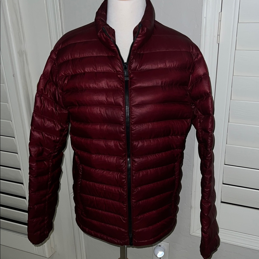 Calvin Klein Women’s  burgundy Puffer Jacket Excellent Condition Size Small